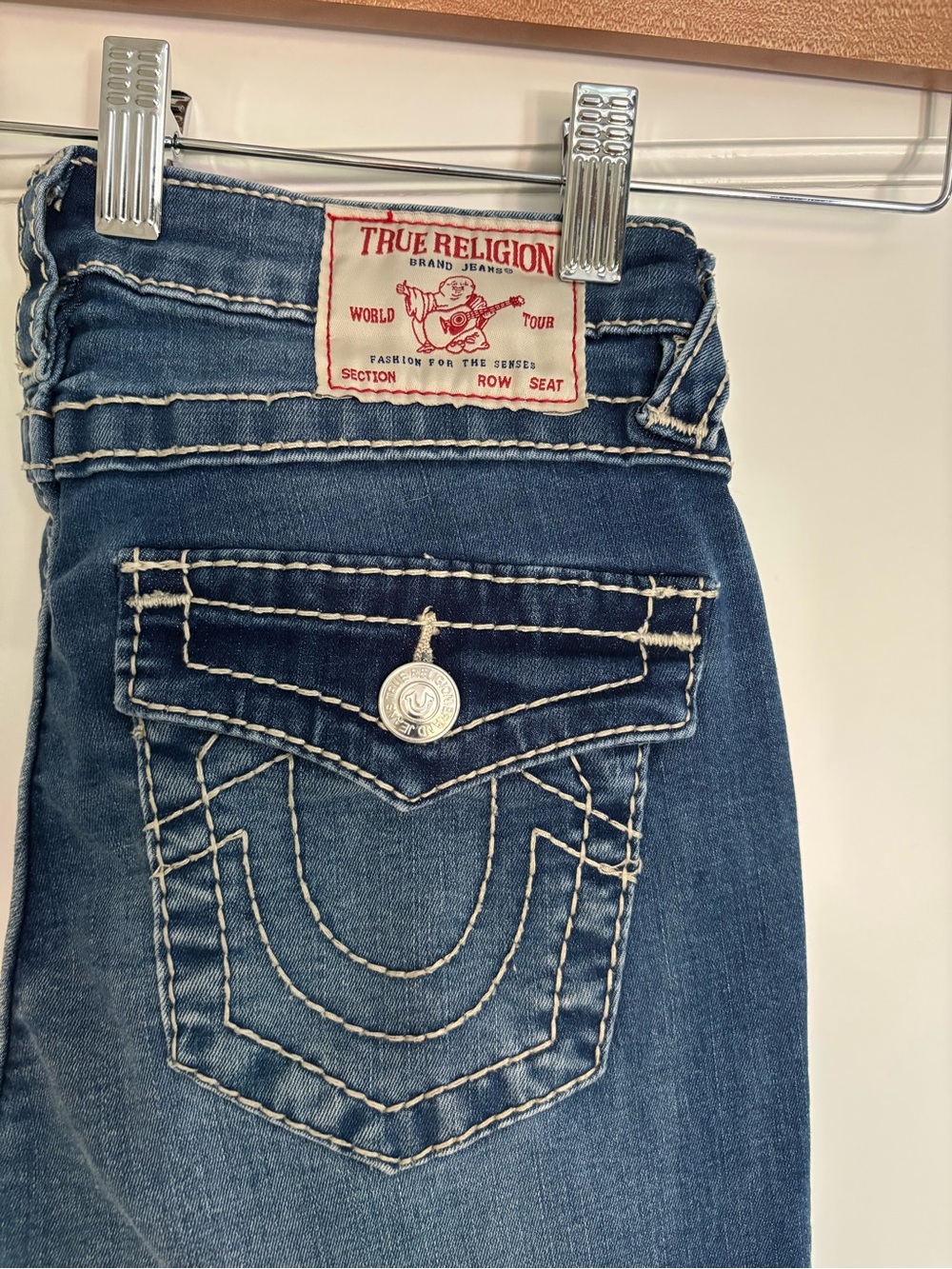 True Religion Women's Medium Blue Billie Mid Rise Striaght Sz 26